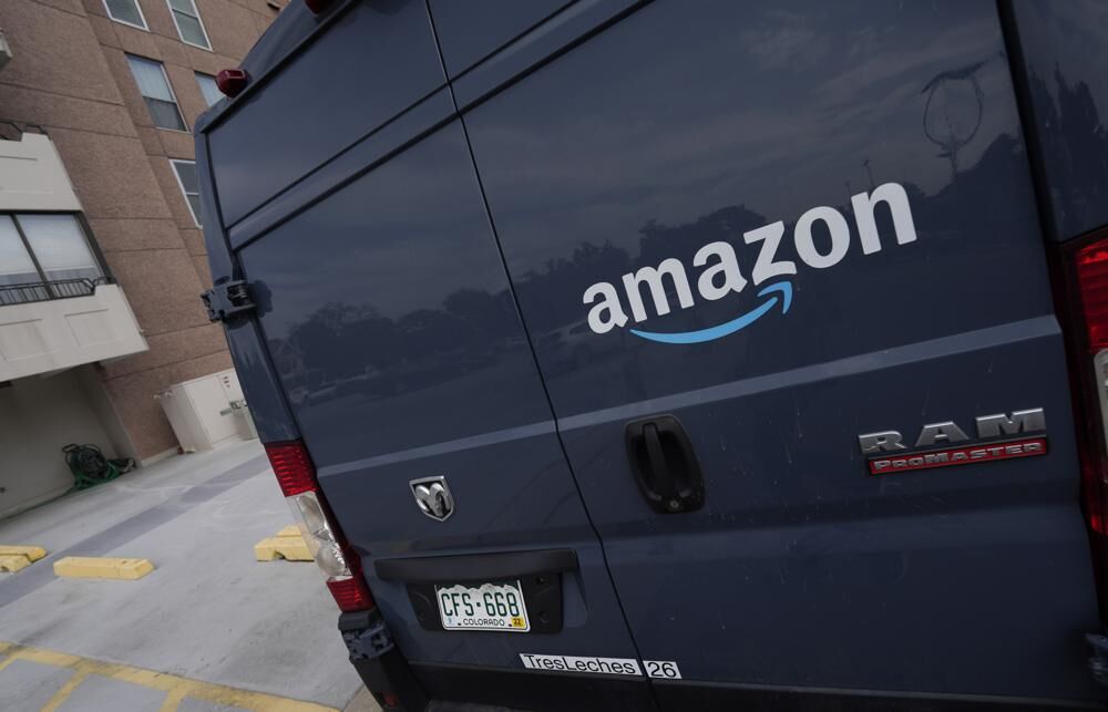 Don't Waste Your Money | Amazon tightens Prime sharing rules just before the holiday season